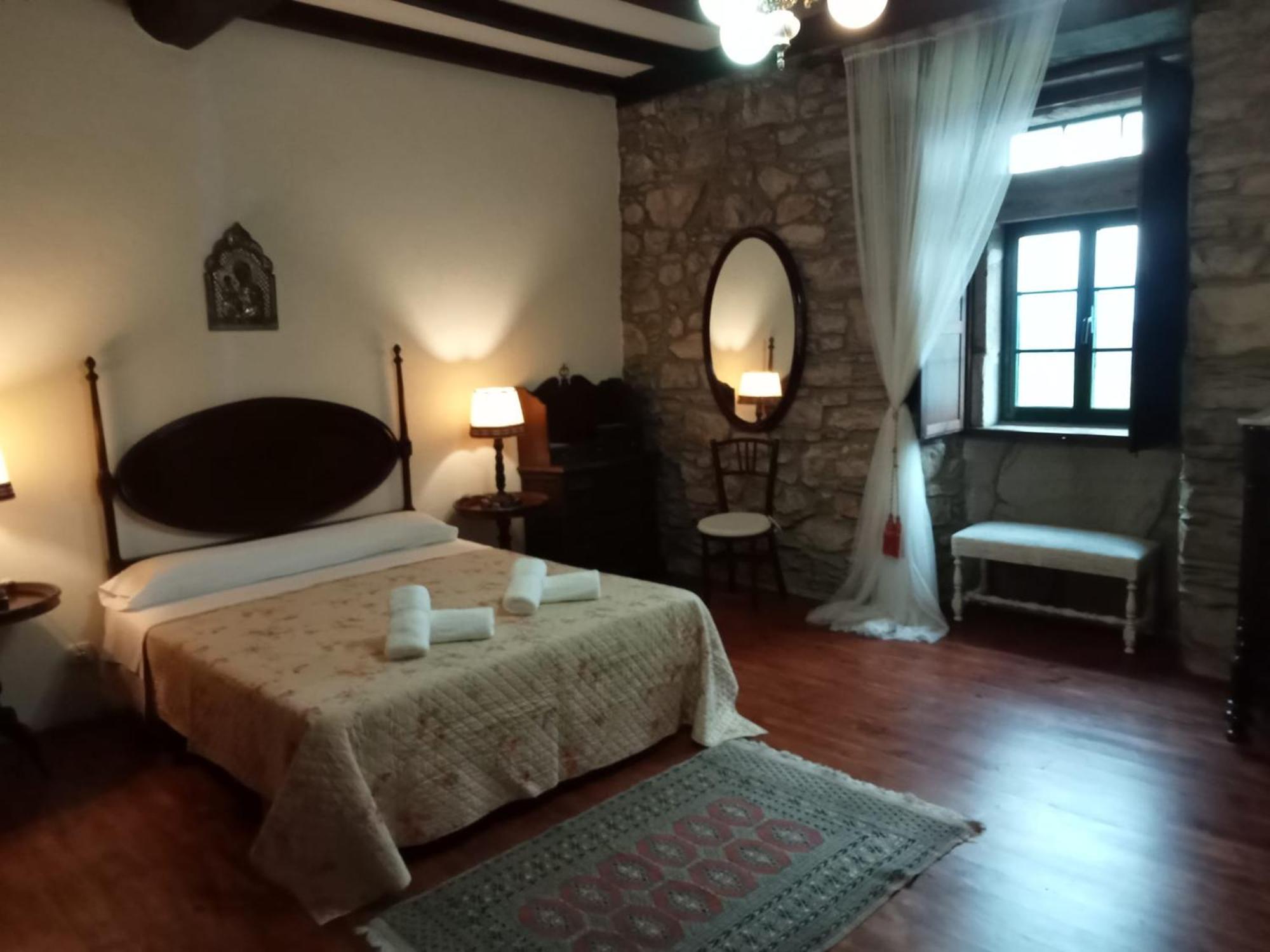 Palacio De Cantiz "Reserva De Ancares" Becerreá Eksteriør bilde
